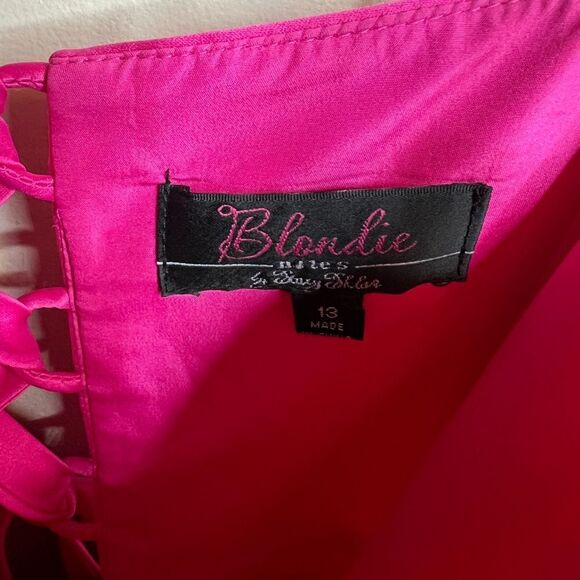 Special Occasion Dress - Picture 6 of 8